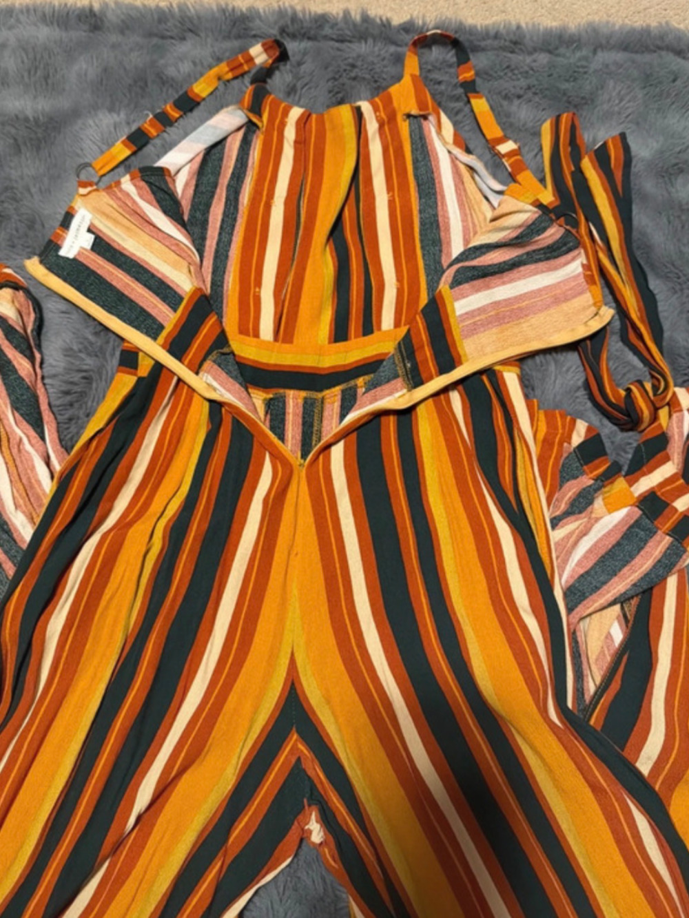 Jumpsuit - Picture 3 of 6